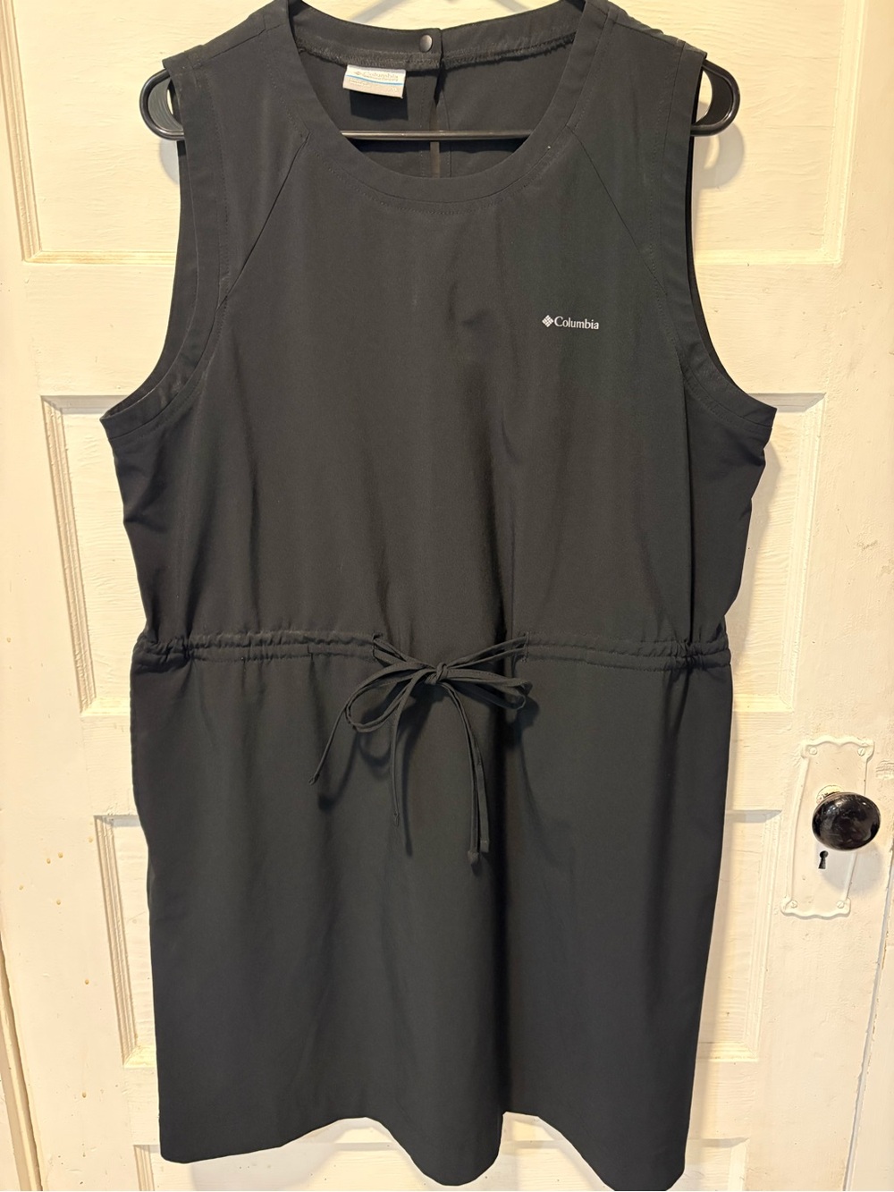 Columbia Black Sleeveless Midi Drawstring Waist Dress